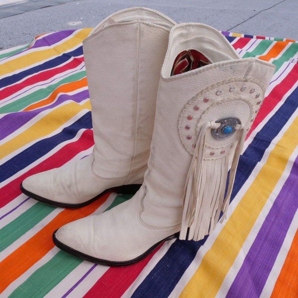 Vintage 90s Zodiac white suede fringed cowgirl cowboy boots - Picture 9 of 10